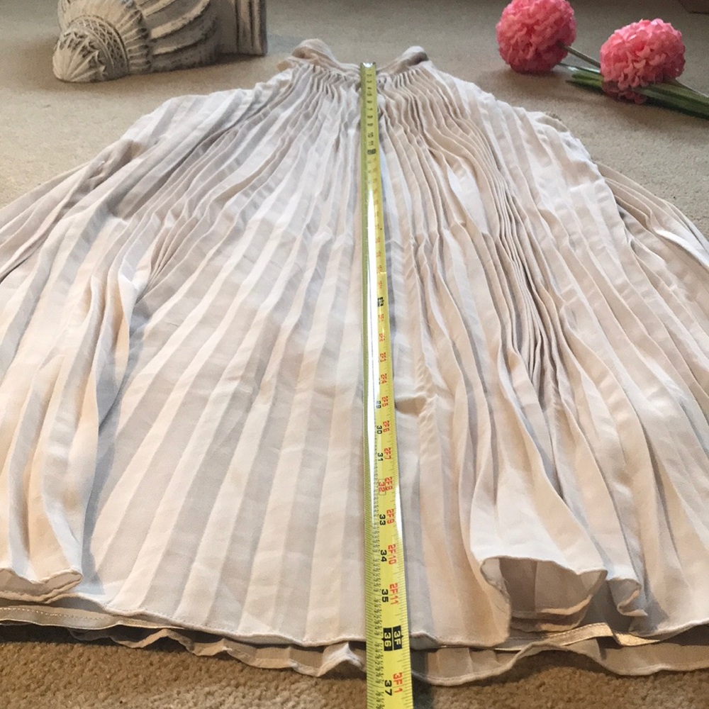 😍Beautiful Zara Women pleated midi dress - Picture 6 of 8